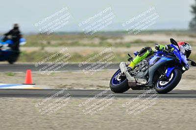 media/Apr-18-2025-TrackDaz (Fri) [[45f5874c44]]/C Group/Session 1 (Turn 7)/